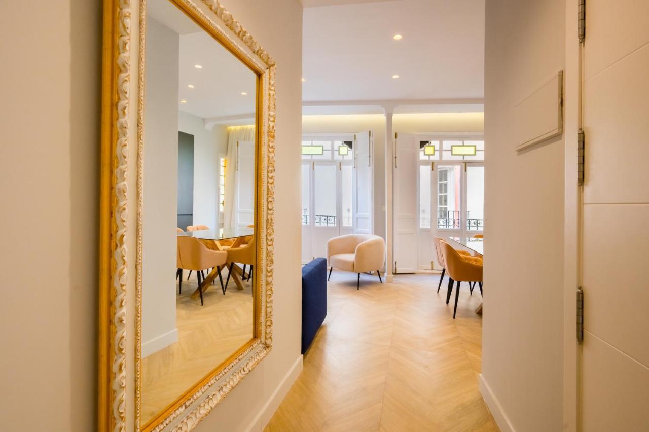 Elegant Apartment - 2 Bd 1 Bth - Center Sevilla Bagian luar foto