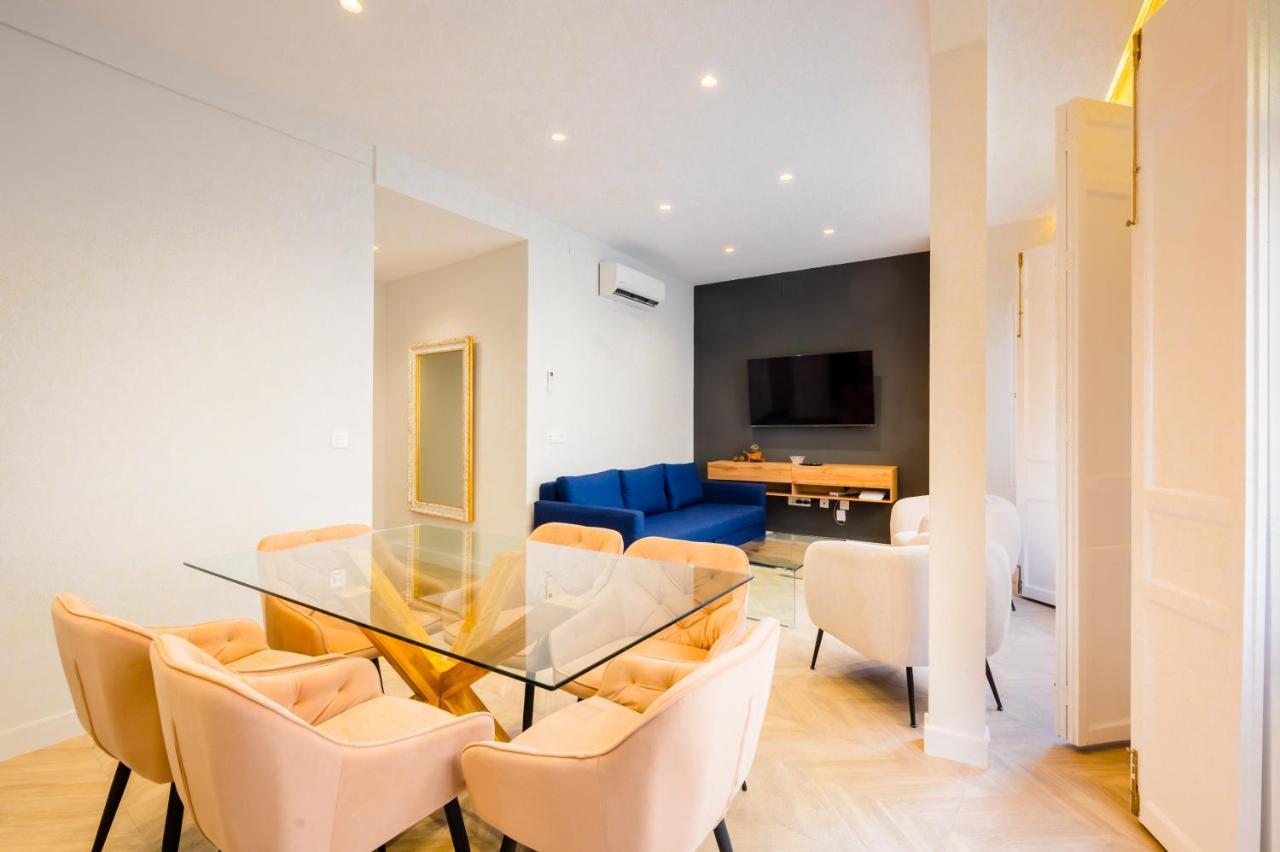 Elegant Apartment - 2 Bd 1 Bth - Center Sevilla Bagian luar foto