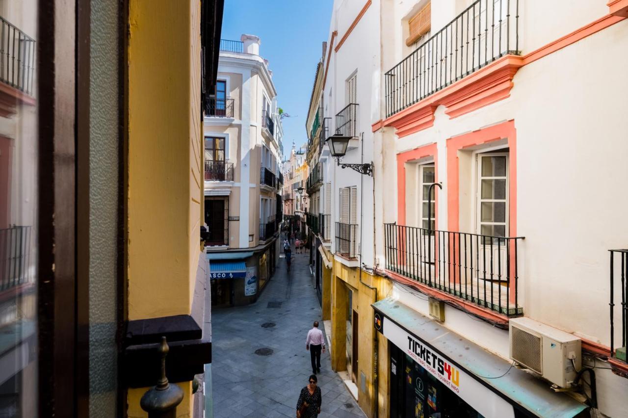 Elegant Apartment - 2 Bd 1 Bth - Center Sevilla Bagian luar foto